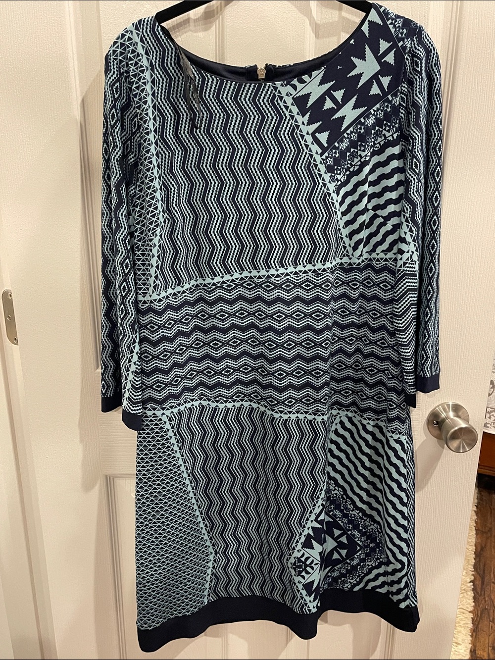 Donna Ricco Black and light blue Long Sleeve Patterned Shift Dress